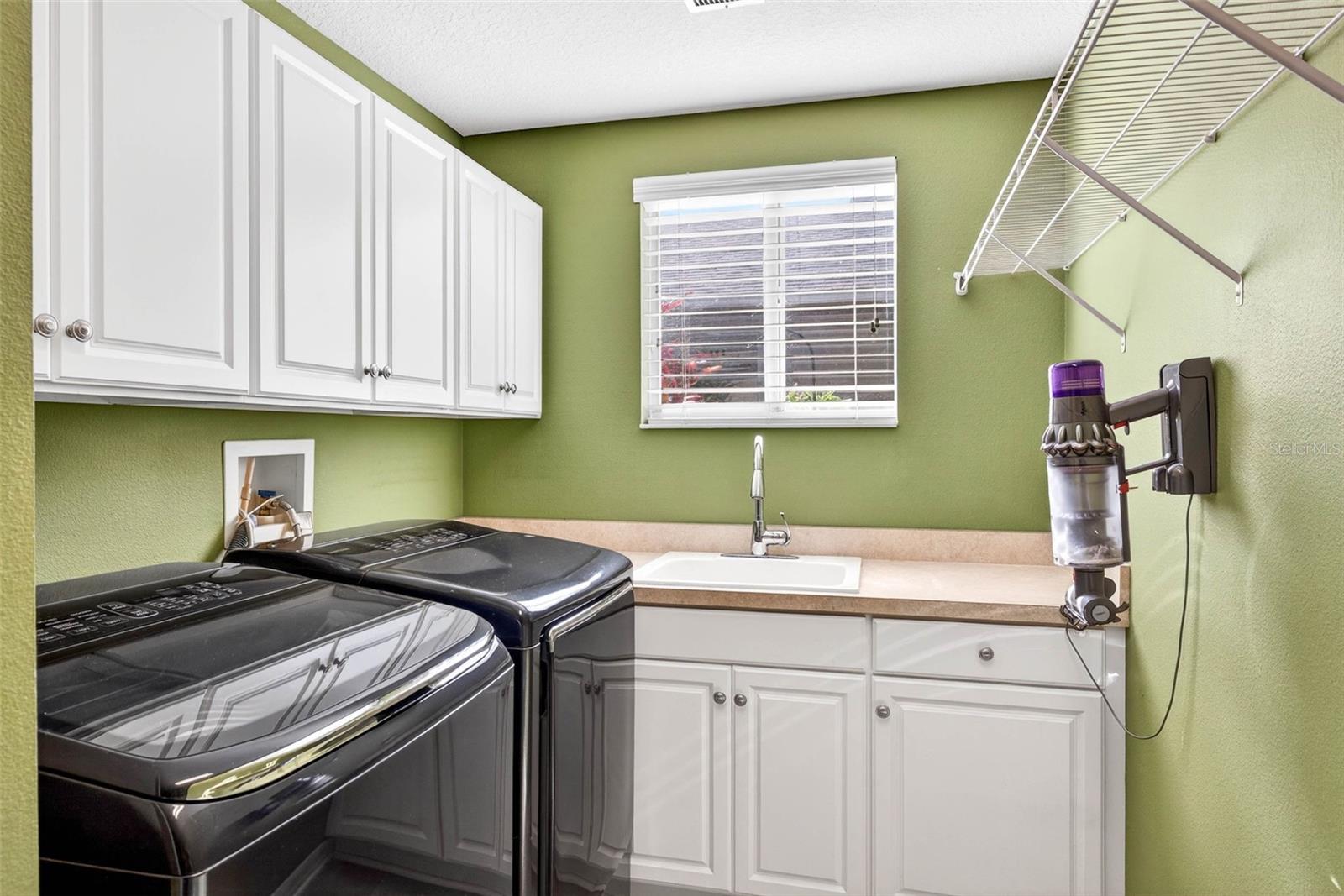 Image 35 of 85 For 16518 Ivy Lake Drive