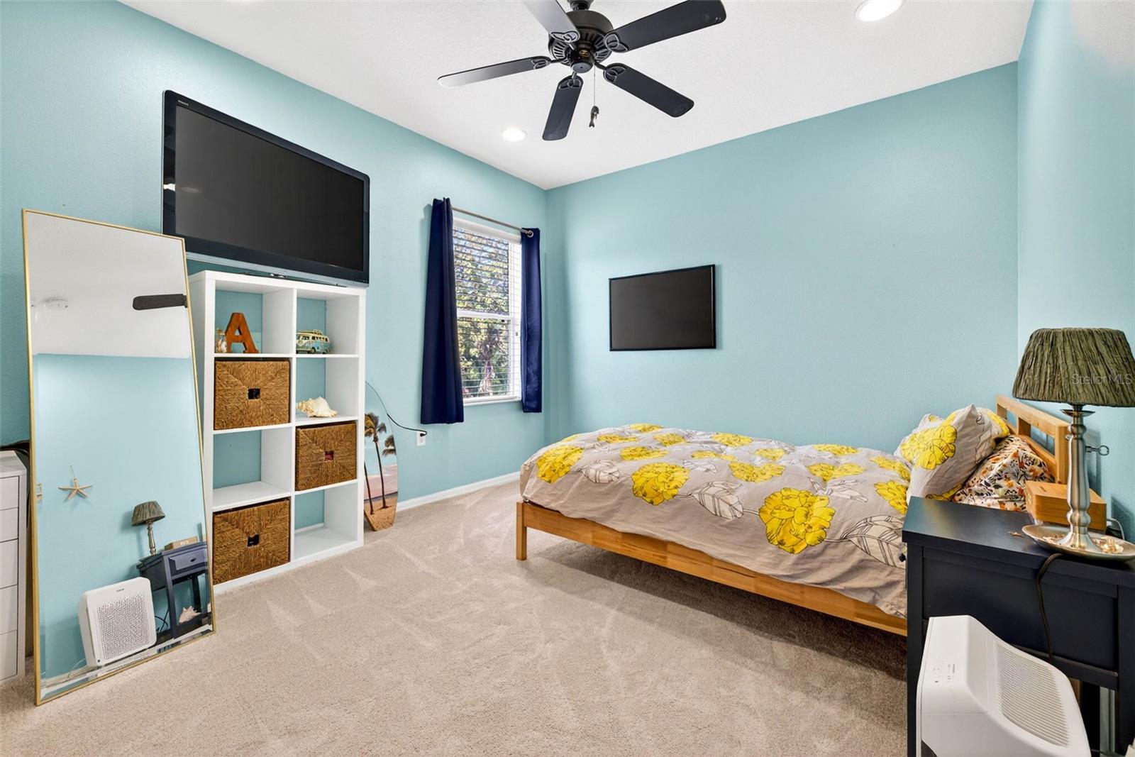 Image 44 of 85 For 16518 Ivy Lake Drive