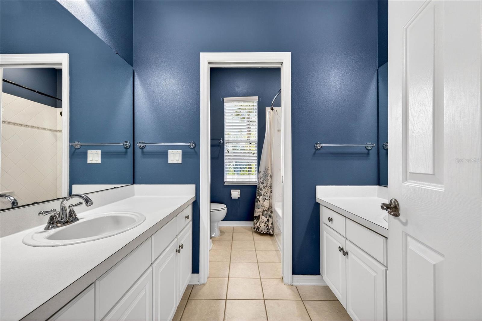 Image 48 of 85 For 16518 Ivy Lake Drive