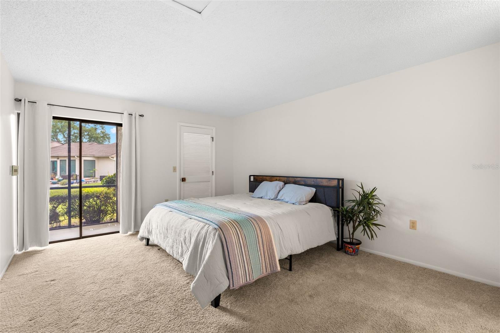 Image 18 of 40 For 40 Sylvia Place