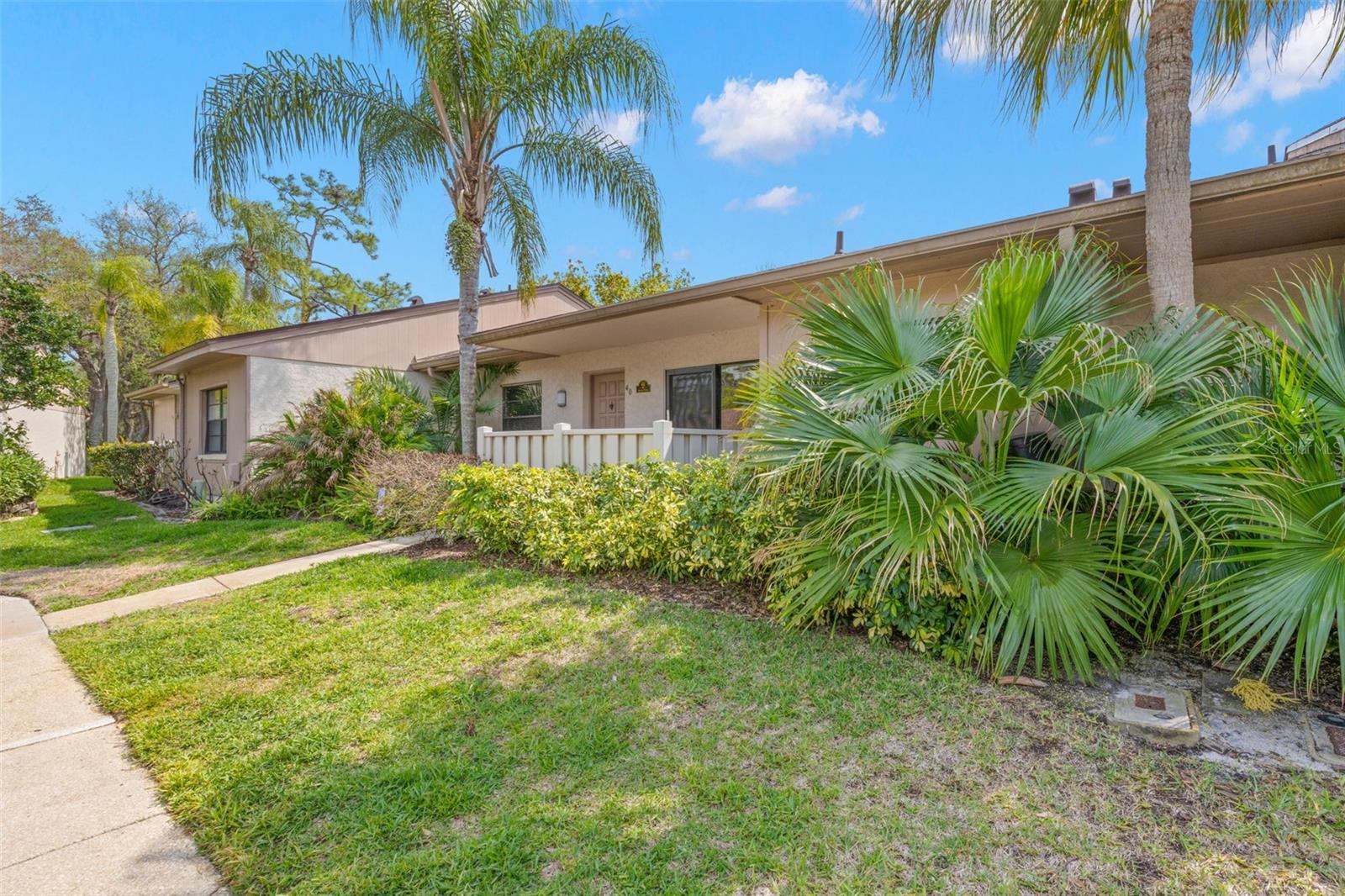 Image 3 of 40 For 40 Sylvia Place