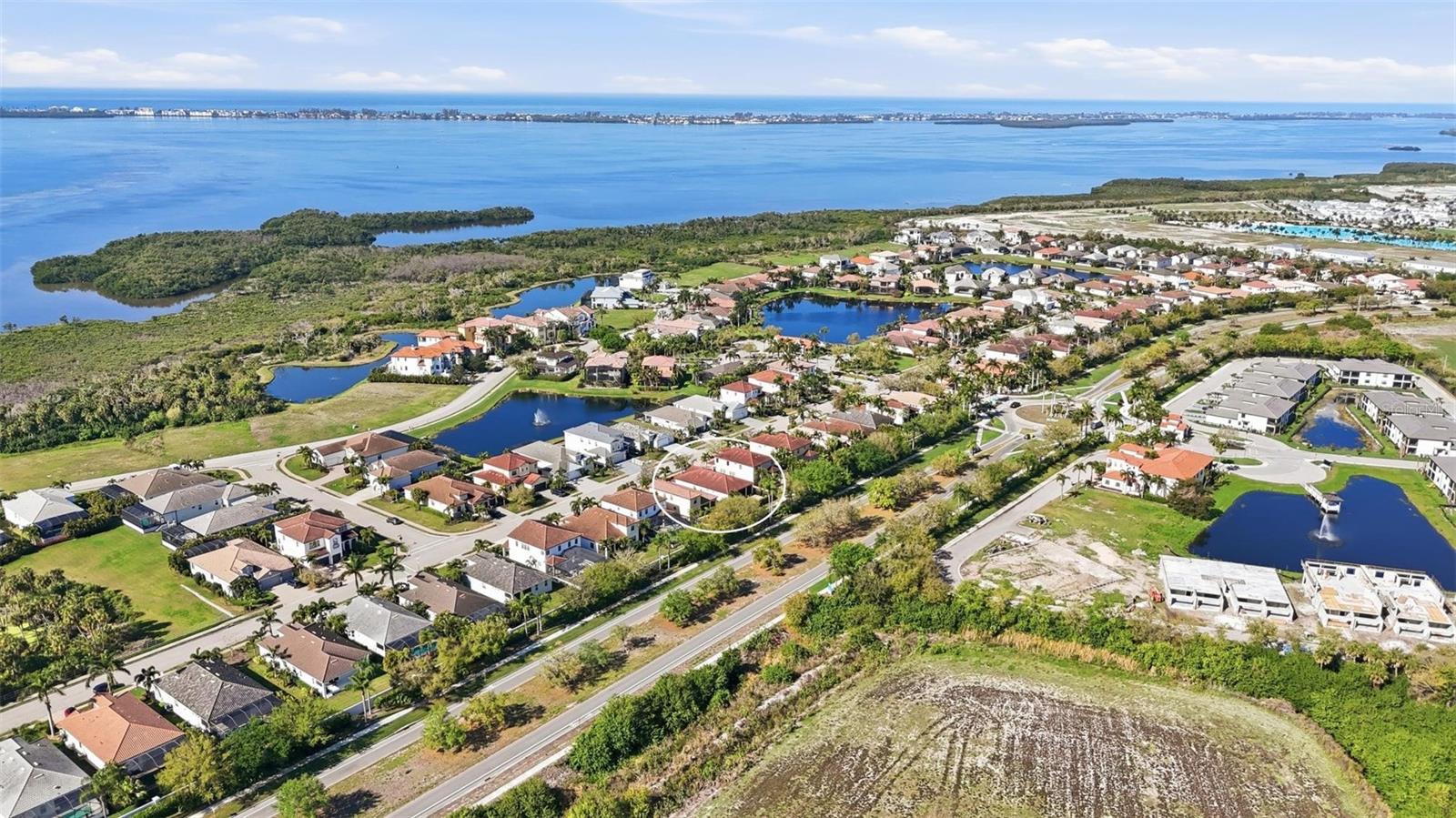 Image 42 of 48 For 5423 Title Row Drive