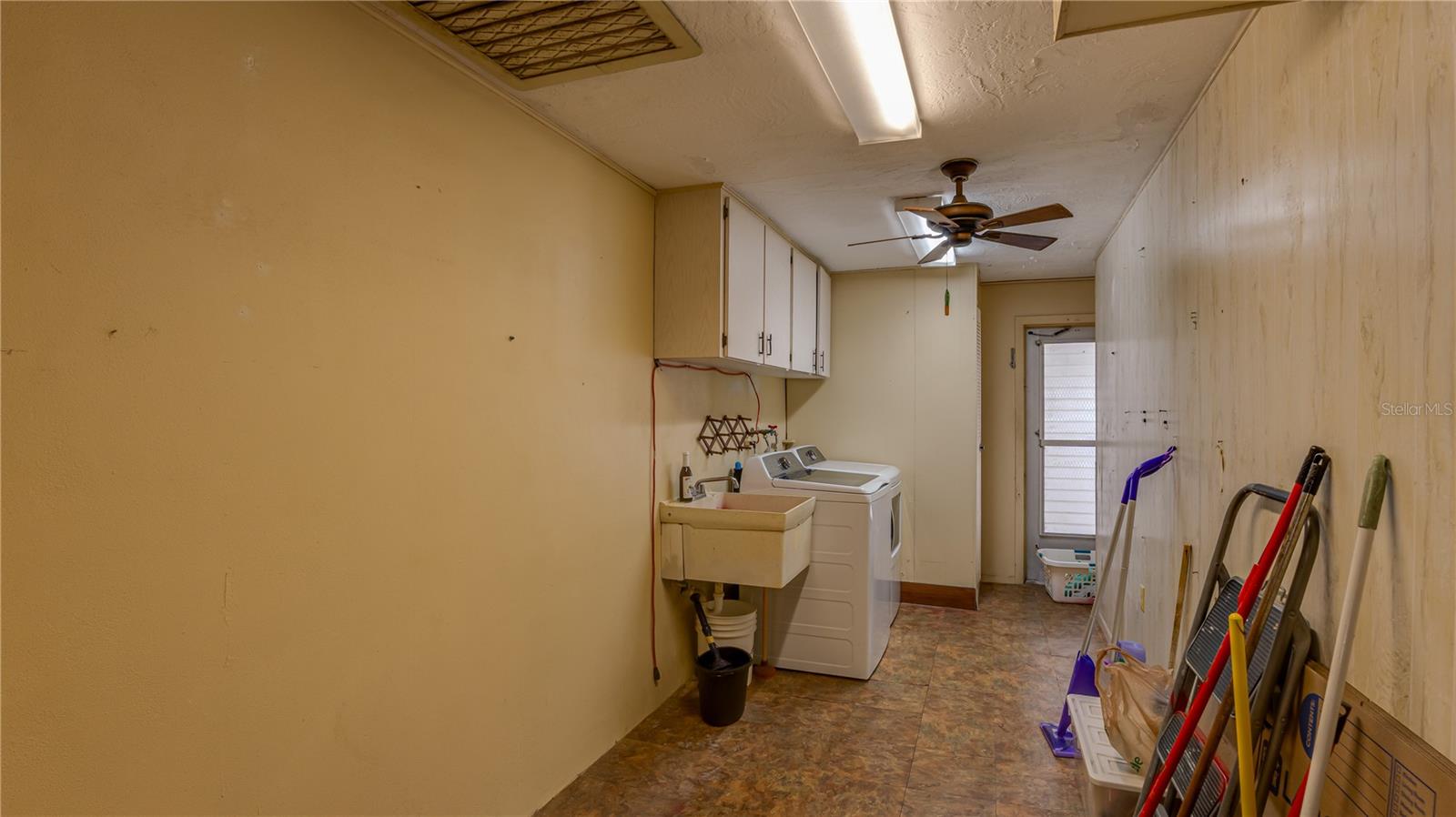 Image 15 of 24 For 5844 Riddle Road