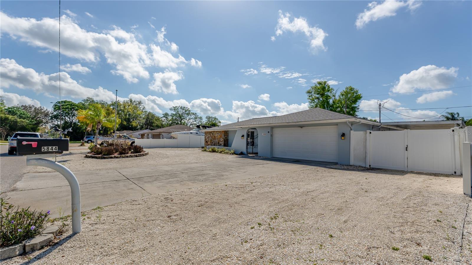 Image 3 of 24 For 5844 Riddle Road