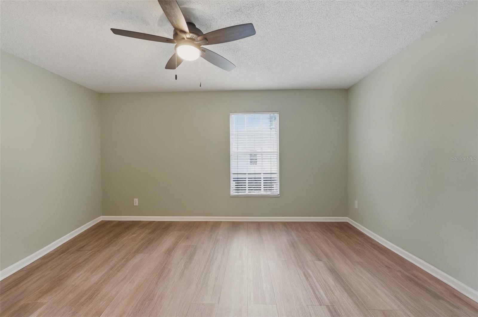 Image 23 of 89 For 16143 Rambling Vine Drive E