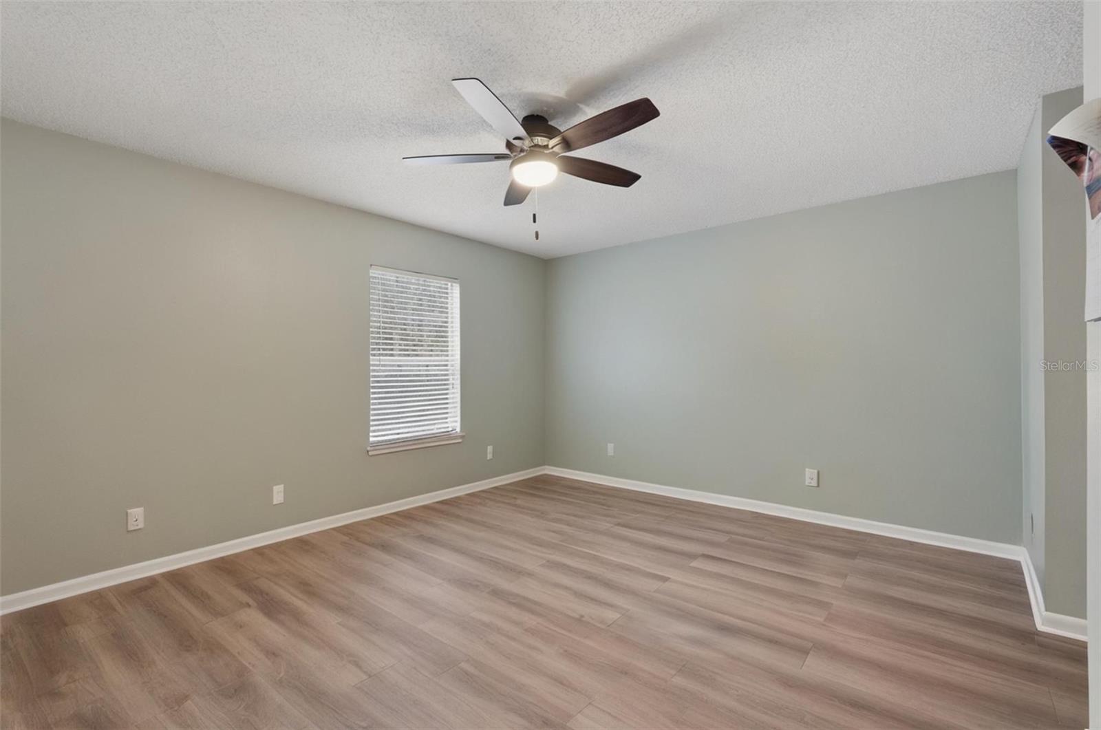 Image 24 of 89 For 16143 Rambling Vine Drive E