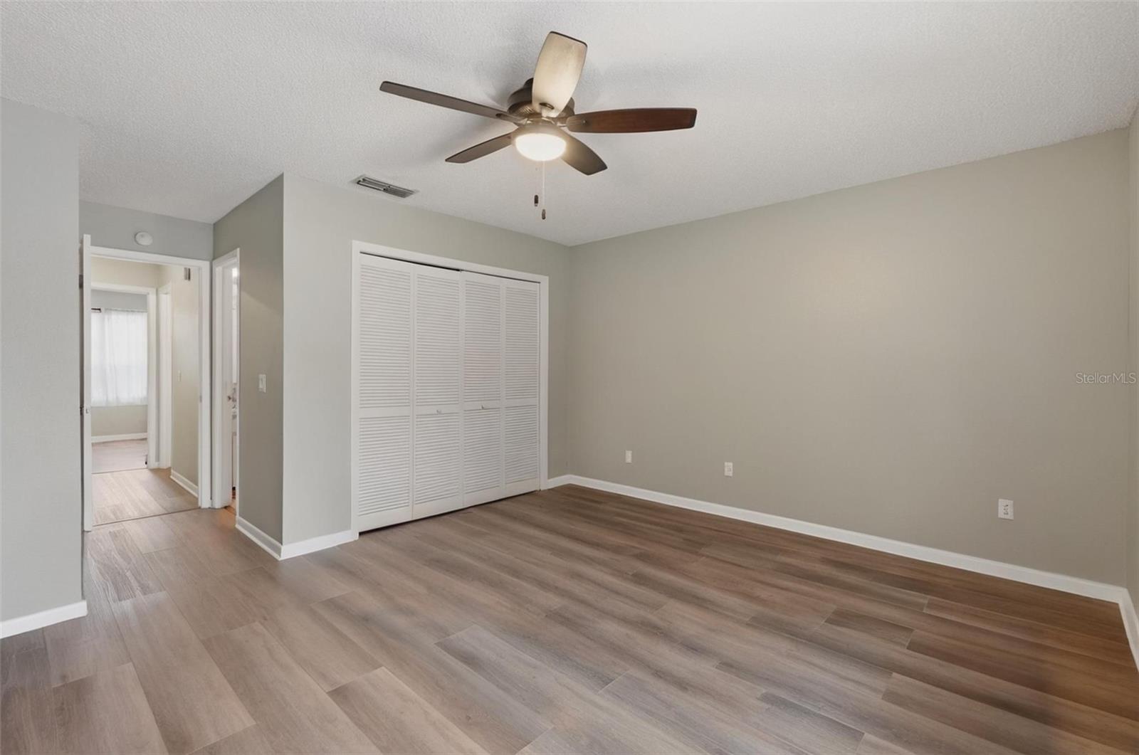 Image 29 of 89 For 16143 Rambling Vine Drive E