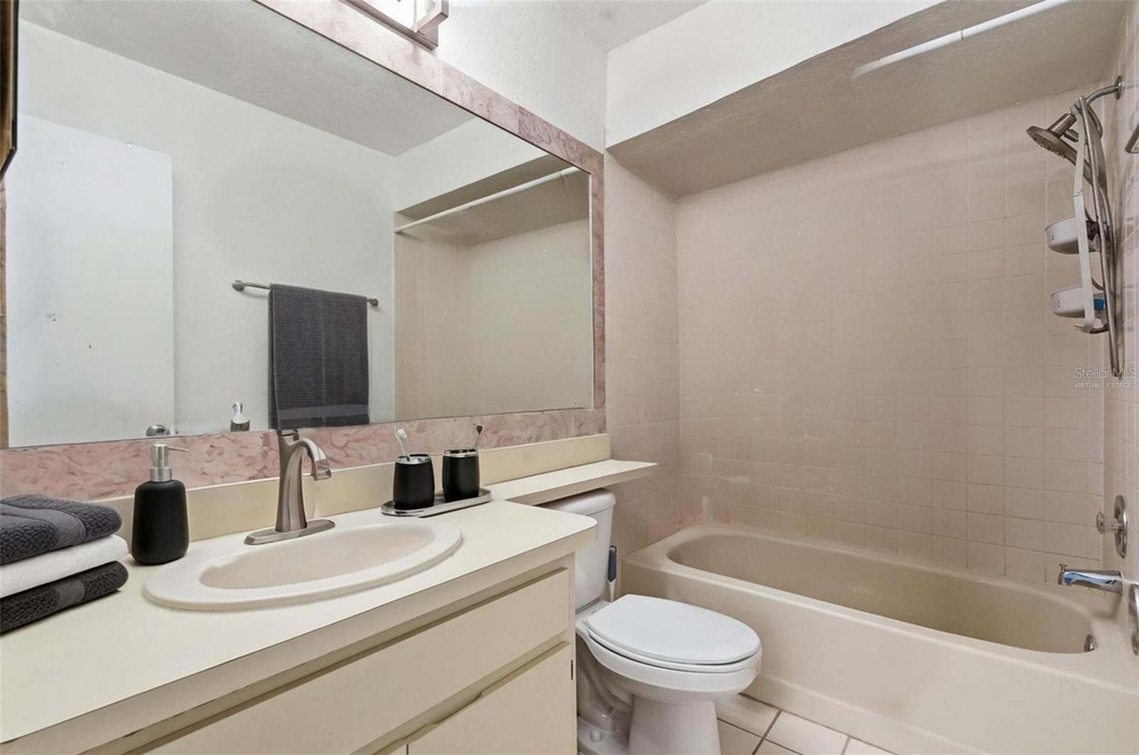 Image 31 of 89 For 16143 Rambling Vine Drive E