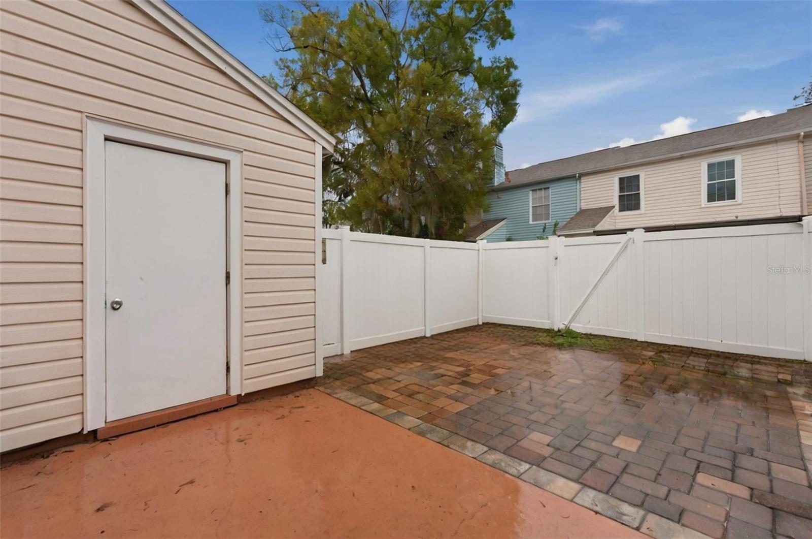 Image 33 of 89 For 16143 Rambling Vine Drive E