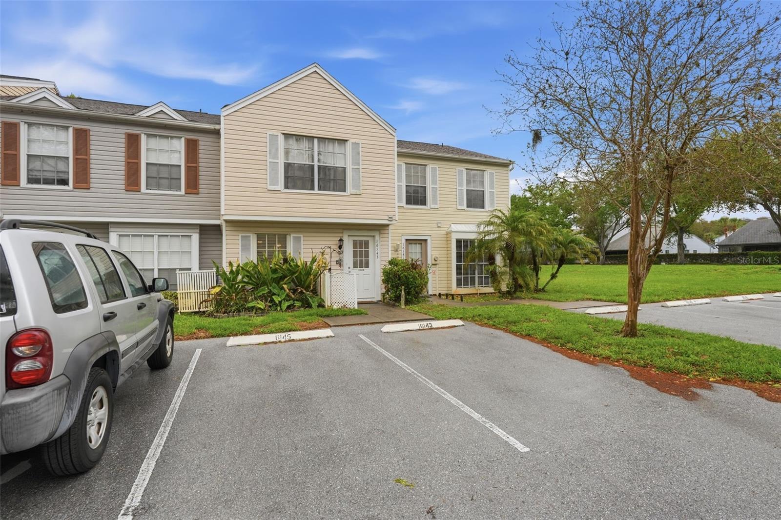 Image 46 of 89 For 16143 Rambling Vine Drive E