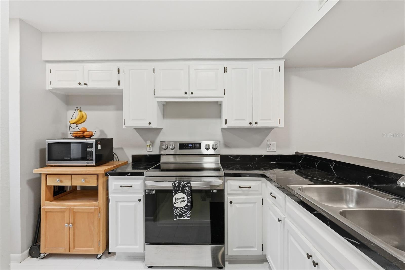 Image 59 of 89 For 16143 Rambling Vine Drive E