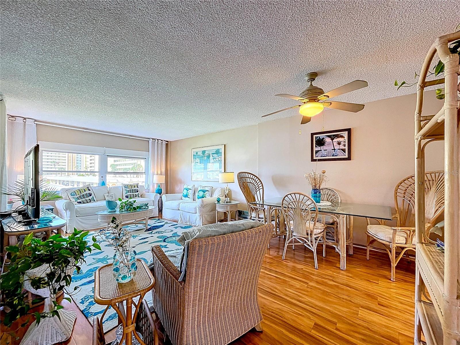 Image 9 of 54 For 4650 Cove Circle 209