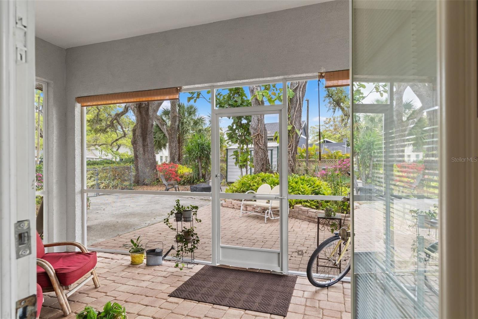 Image 34 of 58 For 1202 Coral Street