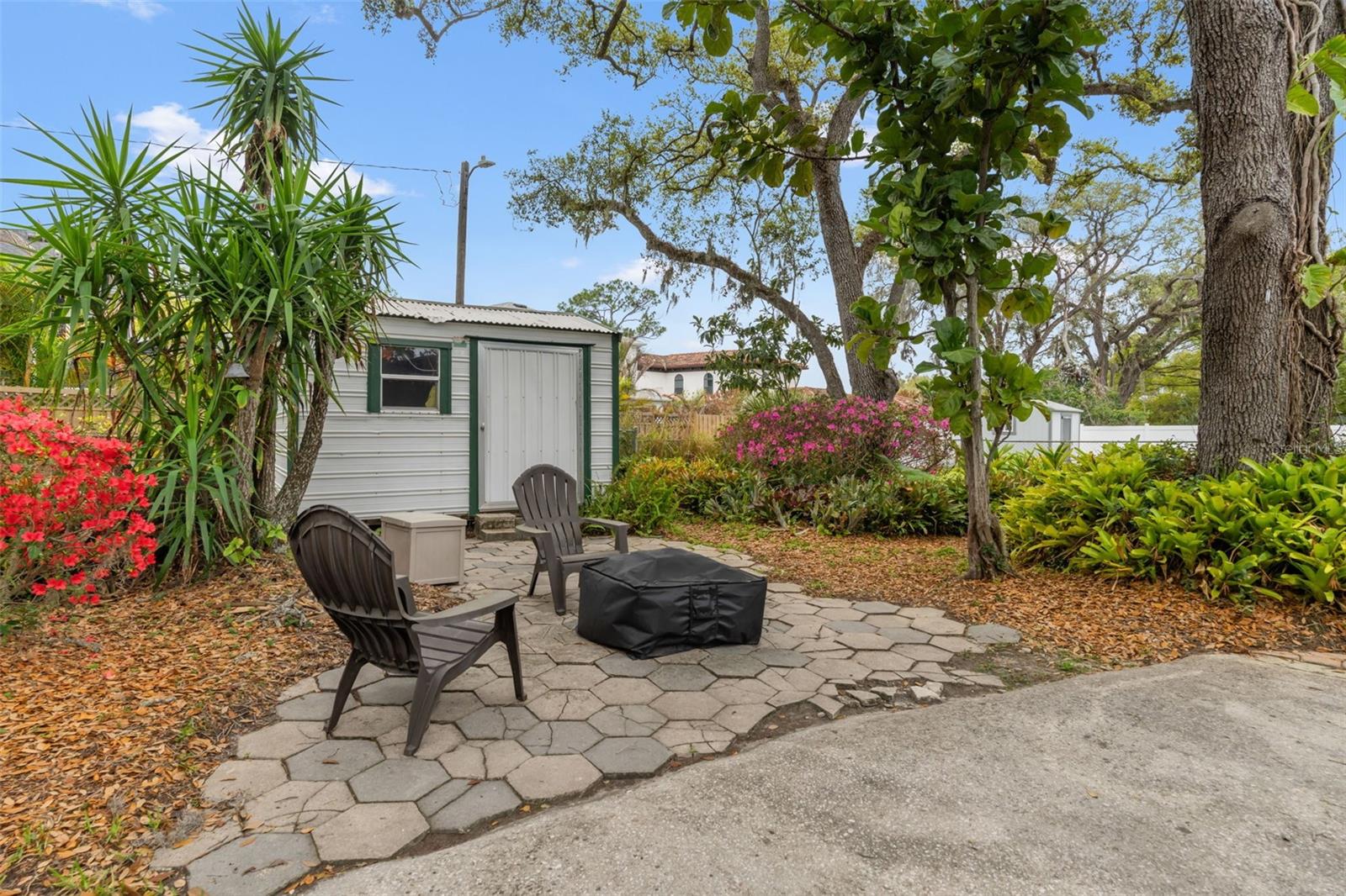 Image 37 of 58 For 1202 Coral Street