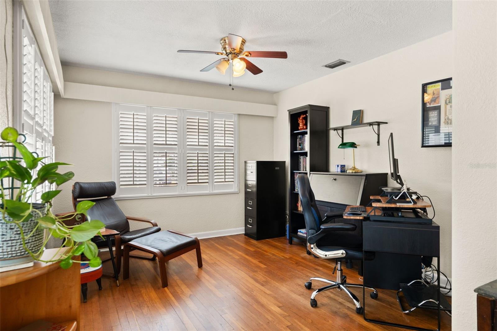 Image 8 of 58 For 1202 Coral Street