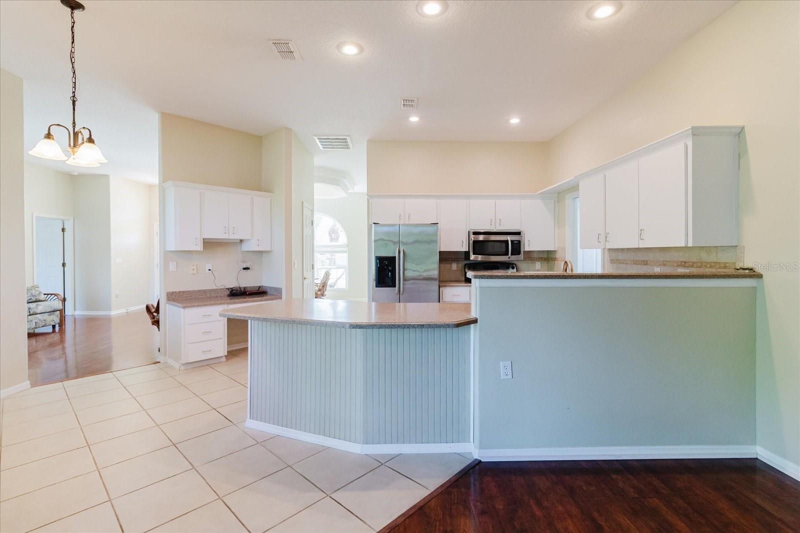 Image 11 of 39 For 4411 Genesee Lane