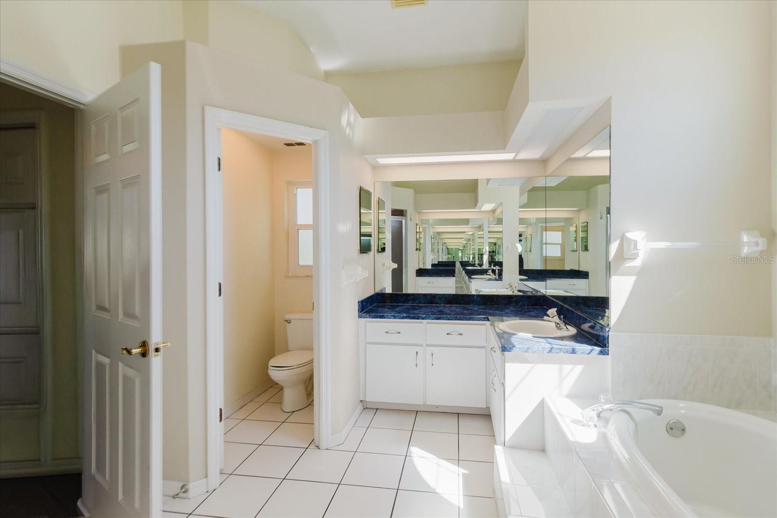 Image 17 of 39 For 4411 Genesee Lane