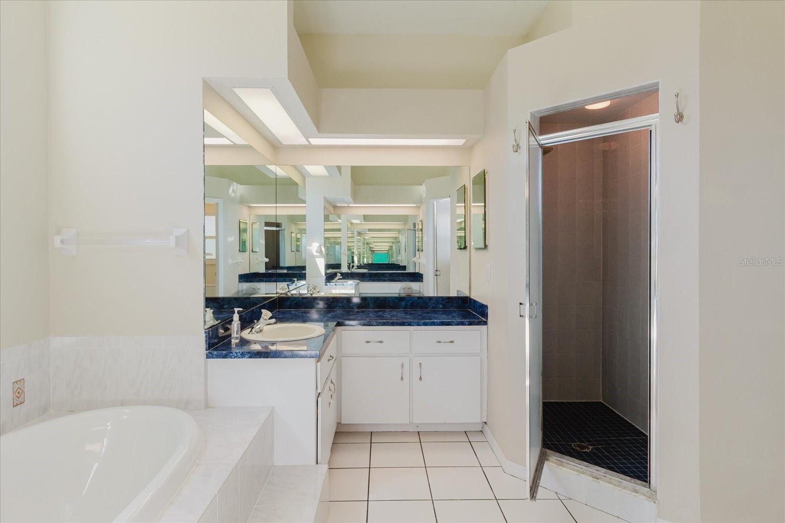 Image 18 of 39 For 4411 Genesee Lane