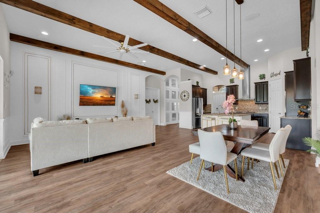 Listing photo id 8 for 6002 Watercolor Drive