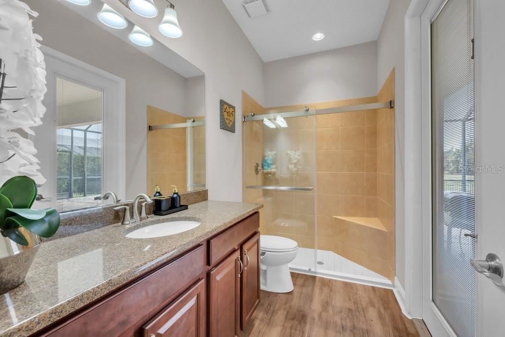 Listing photo id 28 for 6002 Watercolor Drive