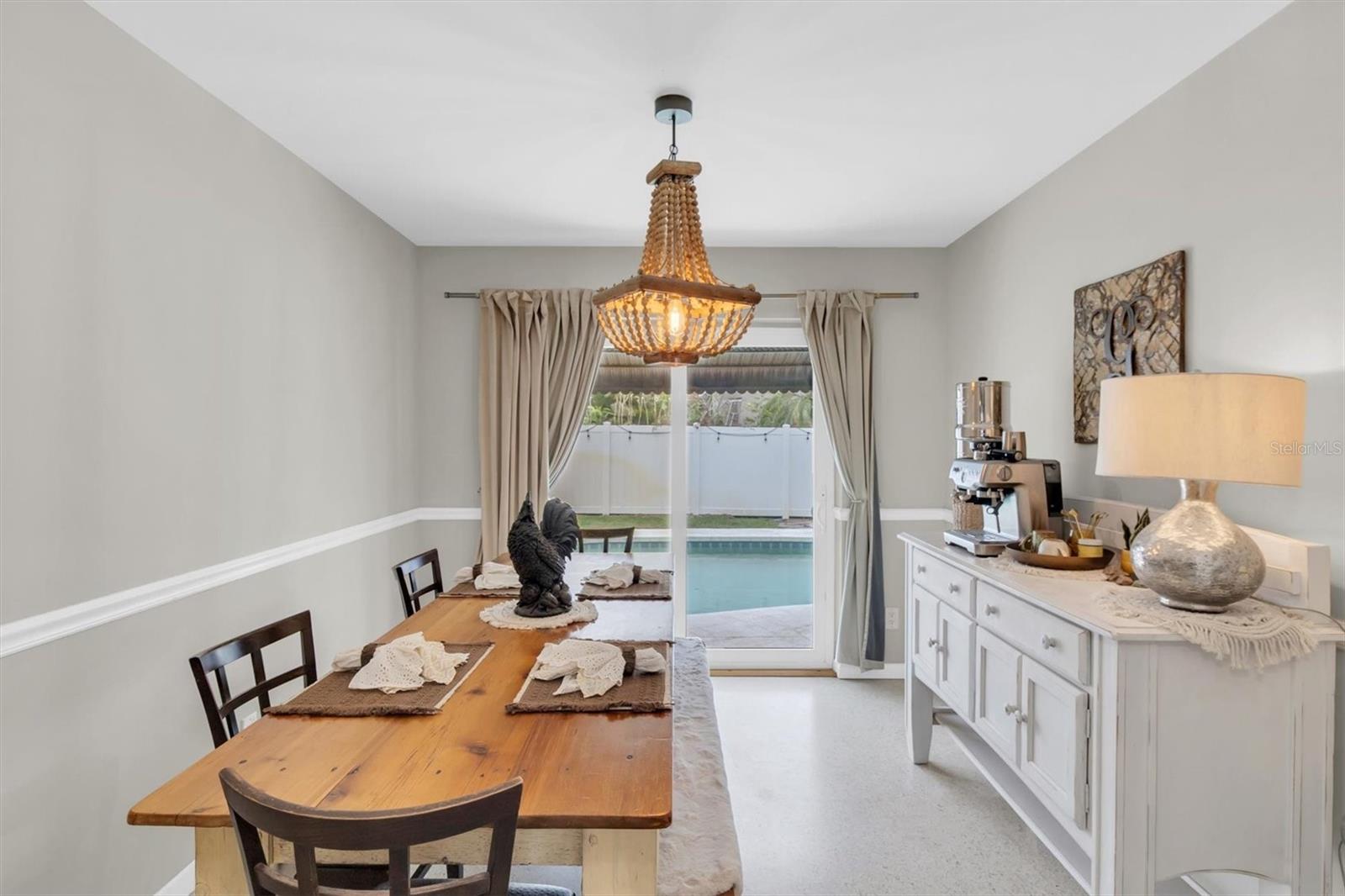 Image 12 of 31 For 13472 Bellewood Avenue