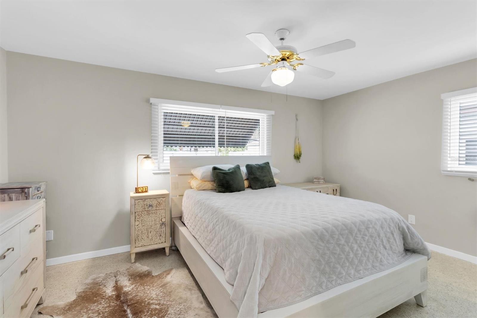 Image 14 of 31 For 13472 Bellewood Avenue