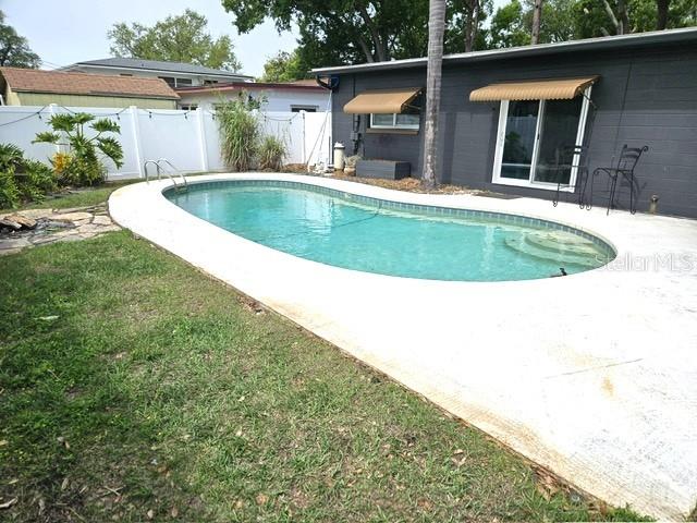 Image 24 of 31 For 13472 Bellewood Avenue