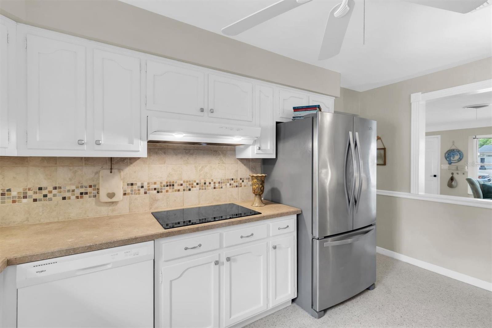 Image 4 of 31 For 13472 Bellewood Avenue