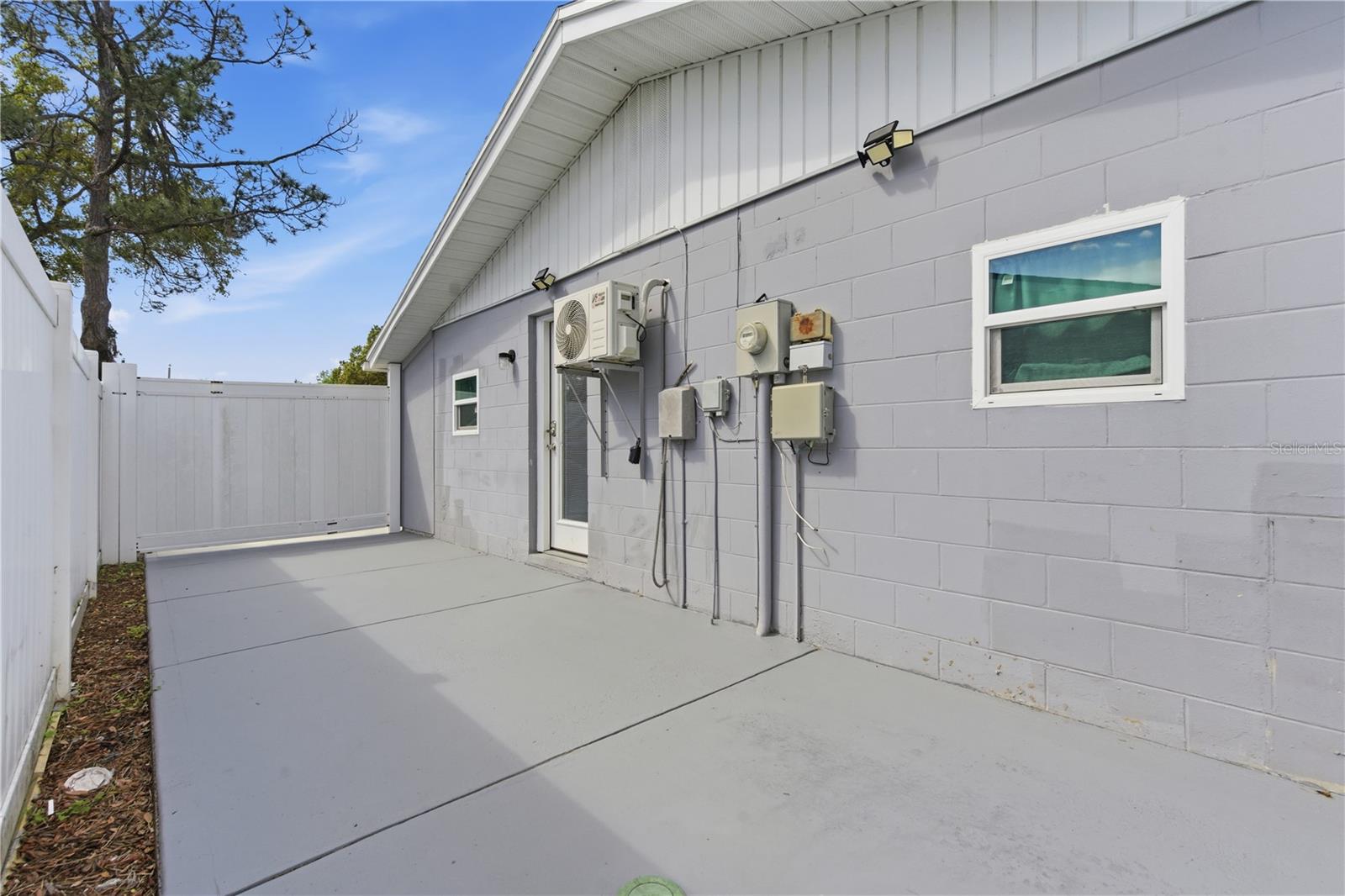 Image 26 of 37 For 8412 Westridge Drive