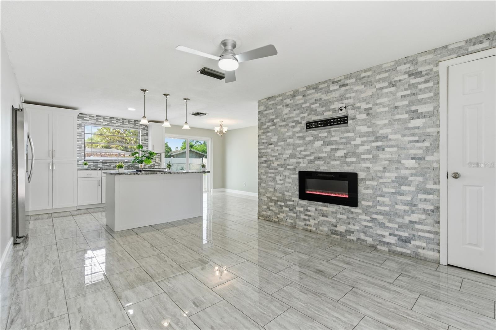 Image 8 of 37 For 8412 Westridge Drive