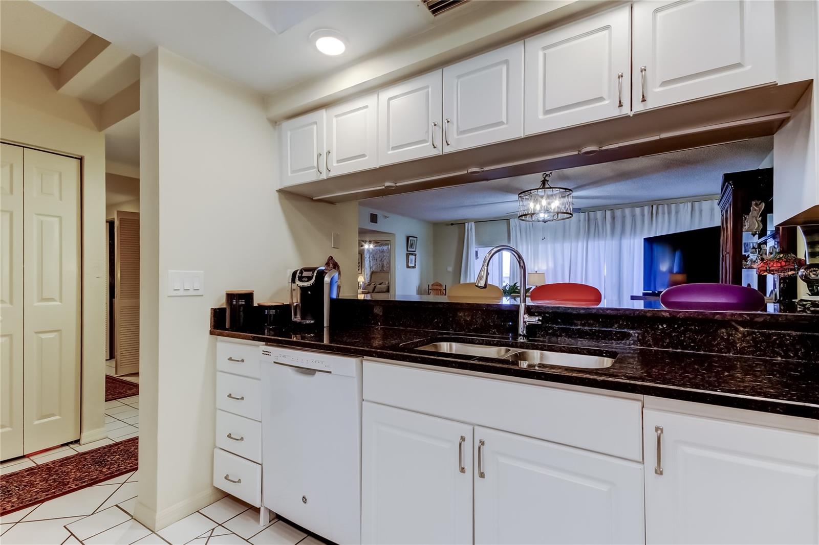 Image 12 of 57 For 6205 Shoreline Drive 1304