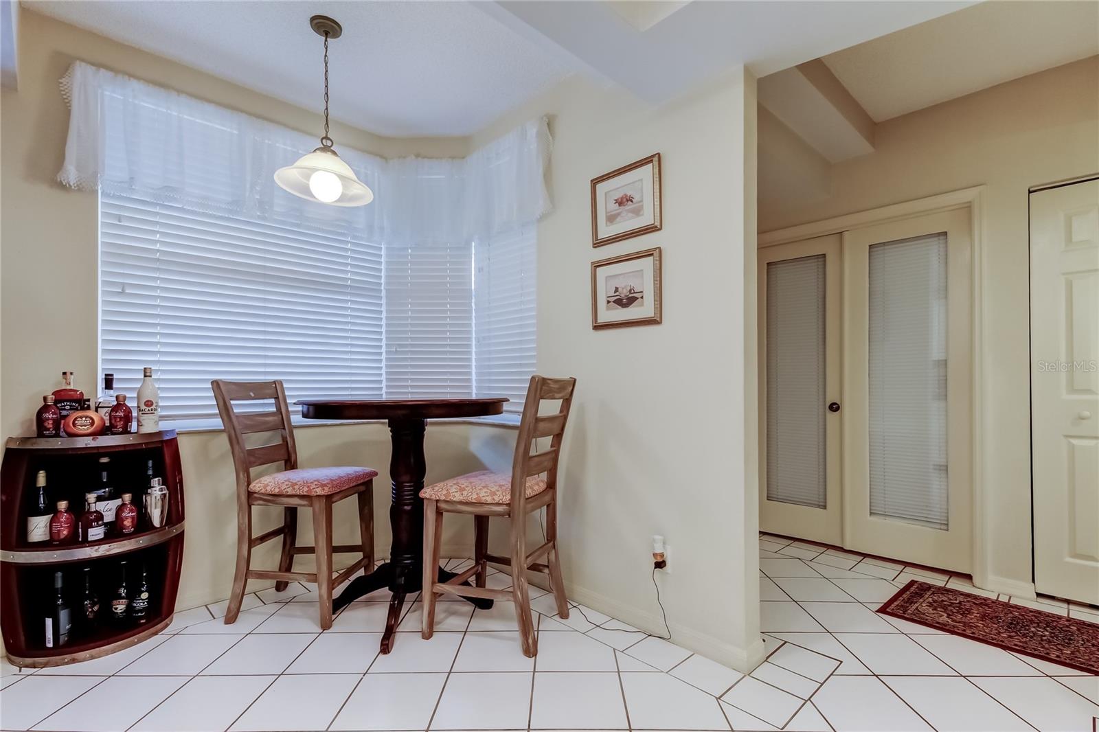 Image 14 of 57 For 6205 Shoreline Drive 1304