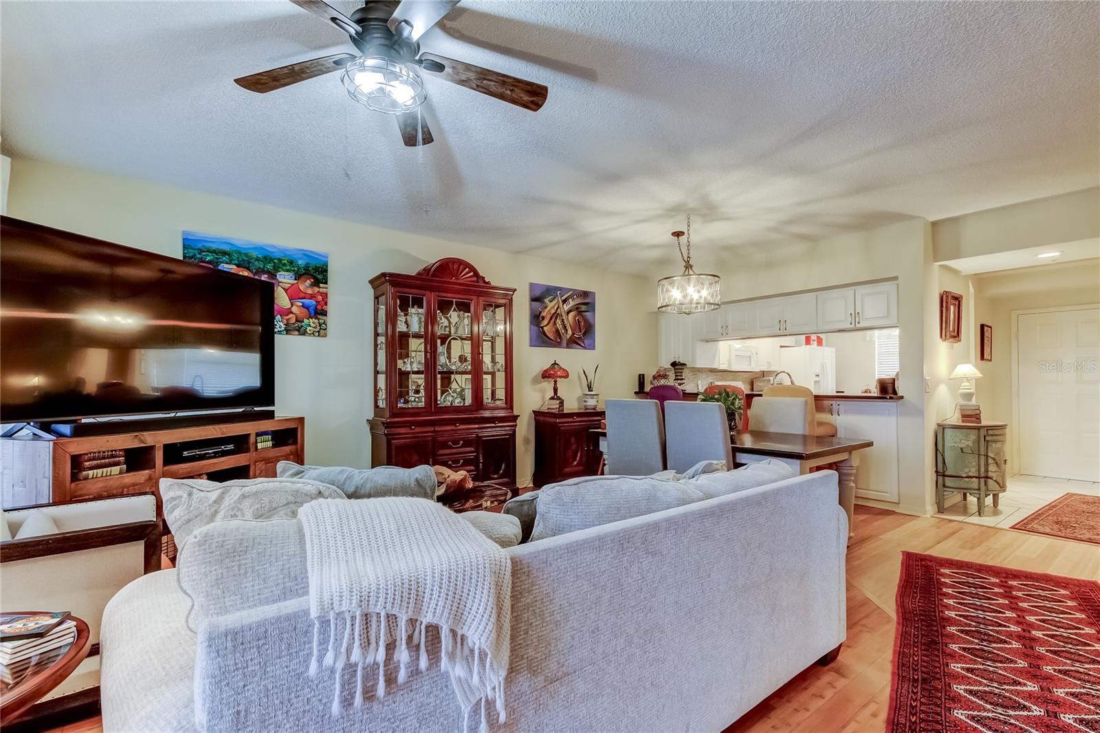 Image 24 of 57 For 6205 Shoreline Drive 1304