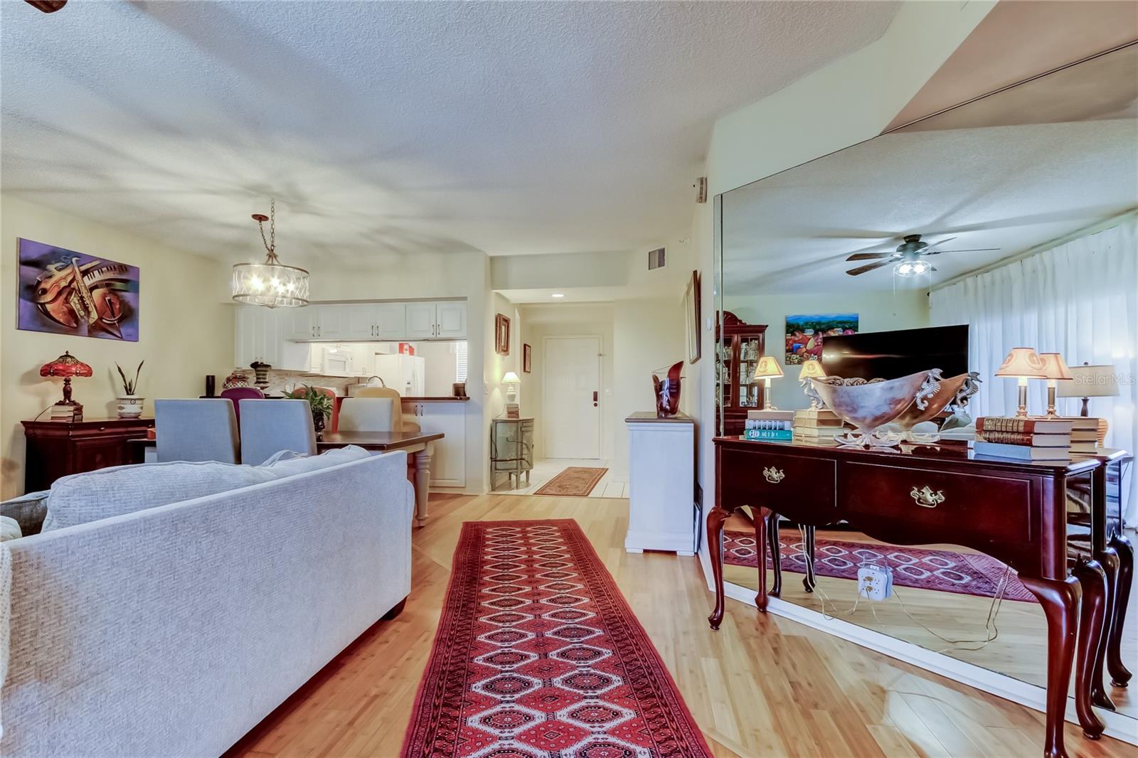 Image 25 of 57 For 6205 Shoreline Drive 1304