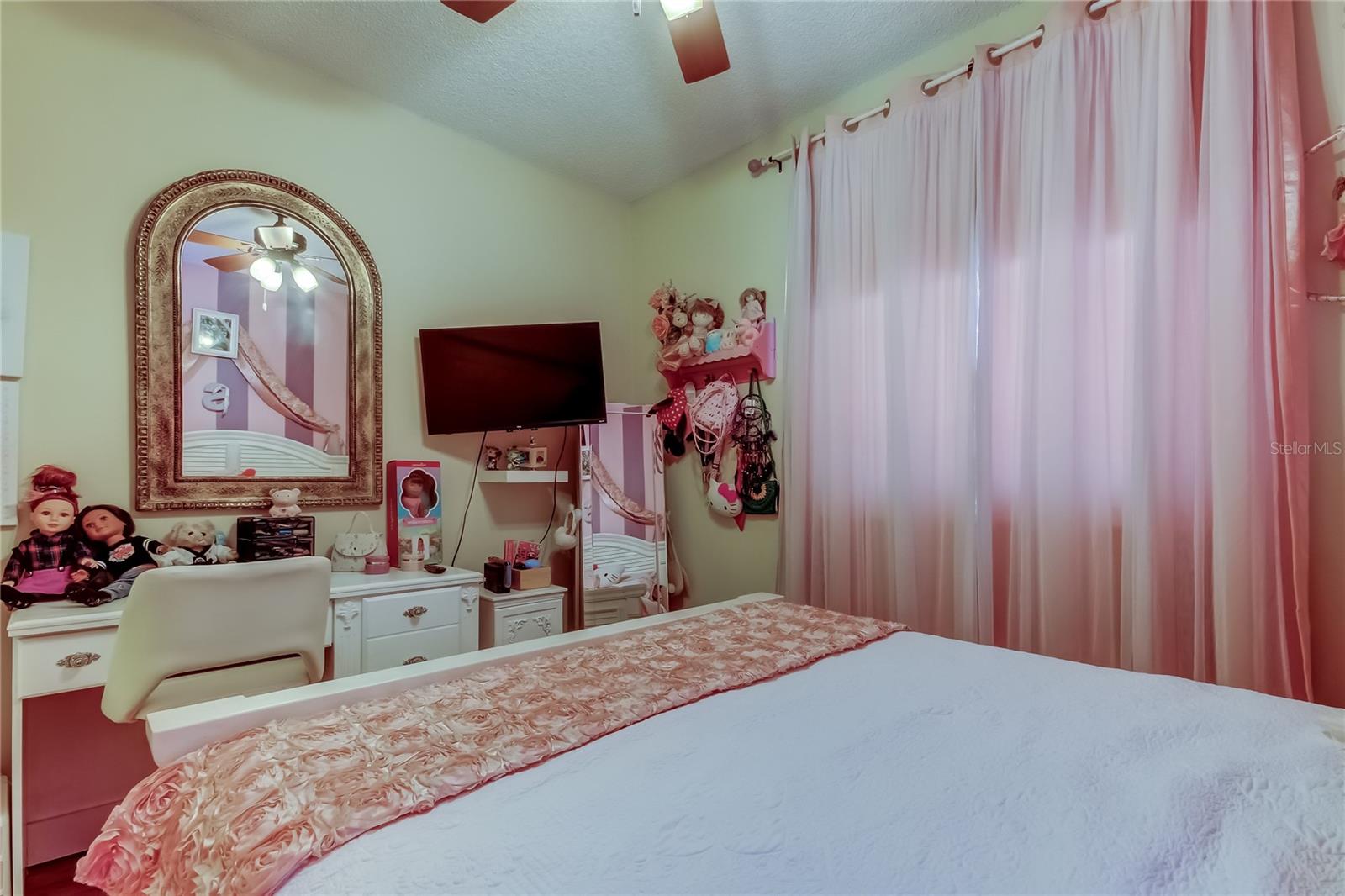 Image 28 of 57 For 6205 Shoreline Drive 1304