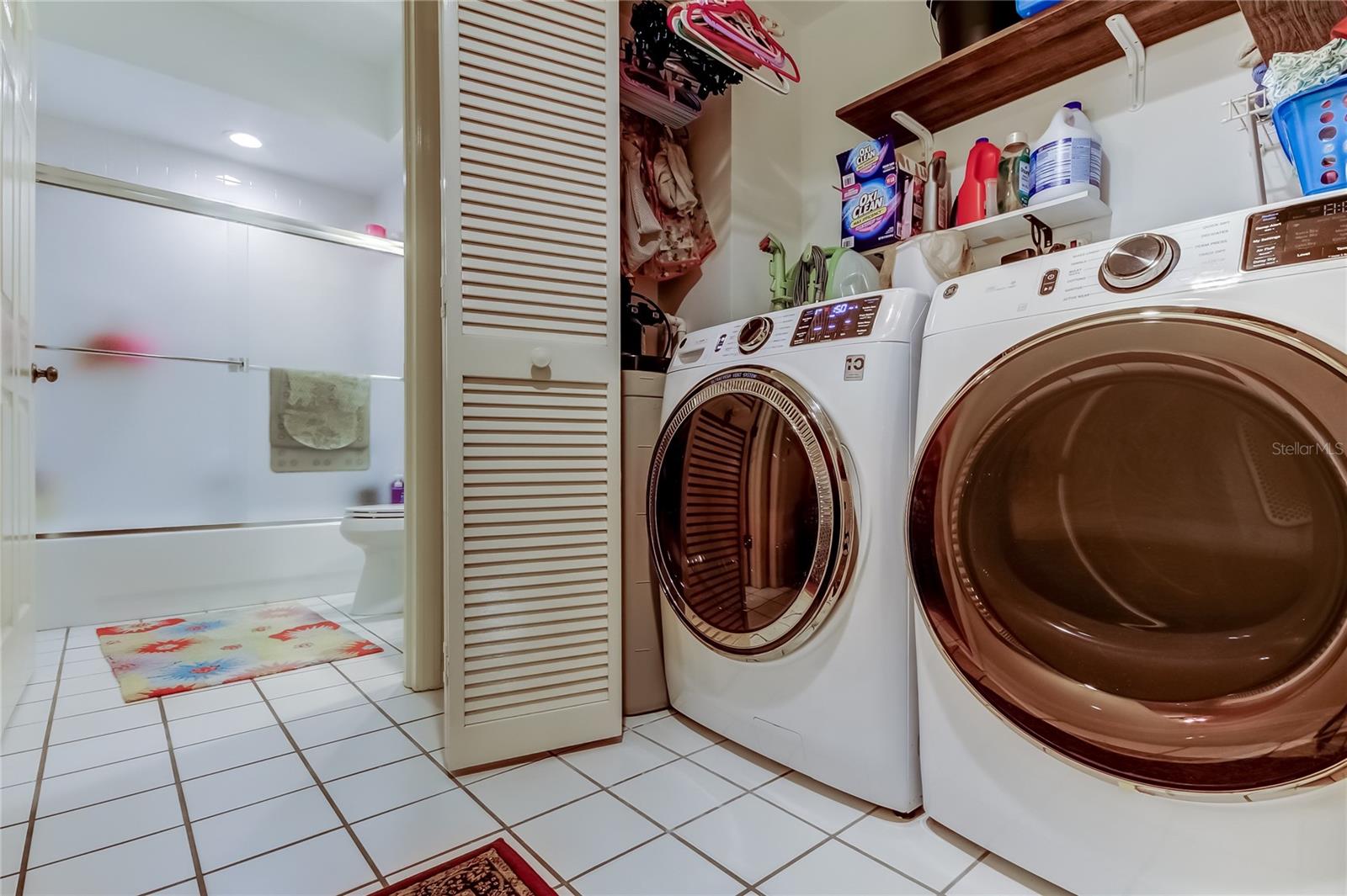 Image 34 of 57 For 6205 Shoreline Drive 1304