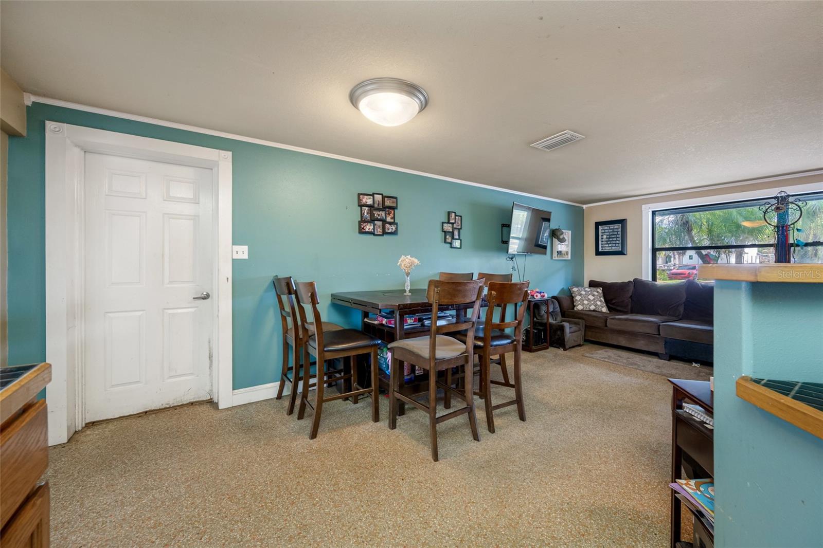 Listing photo id 17 for 19202 Rogers Road