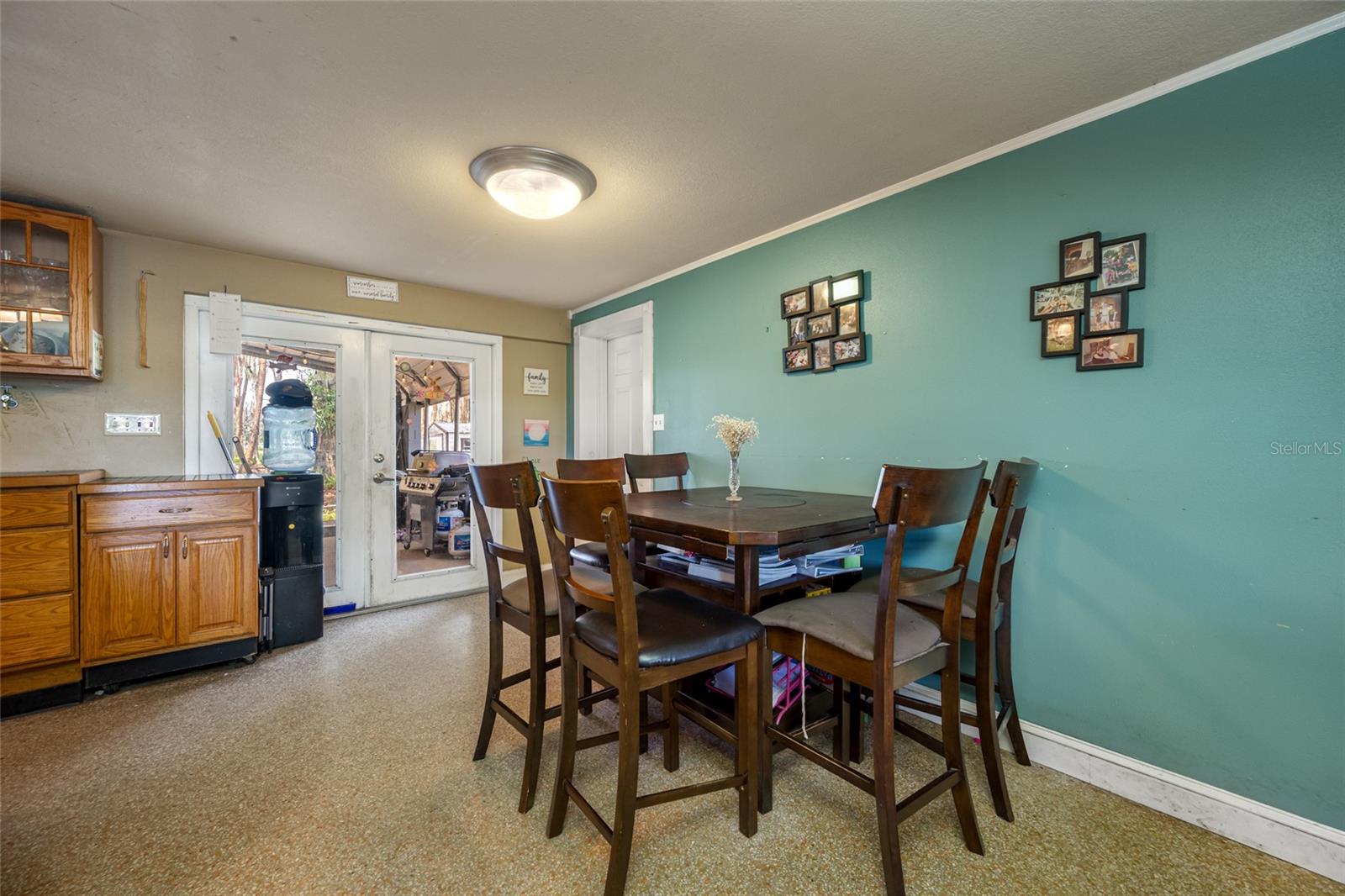 Listing photo id 18 for 19202 Rogers Road