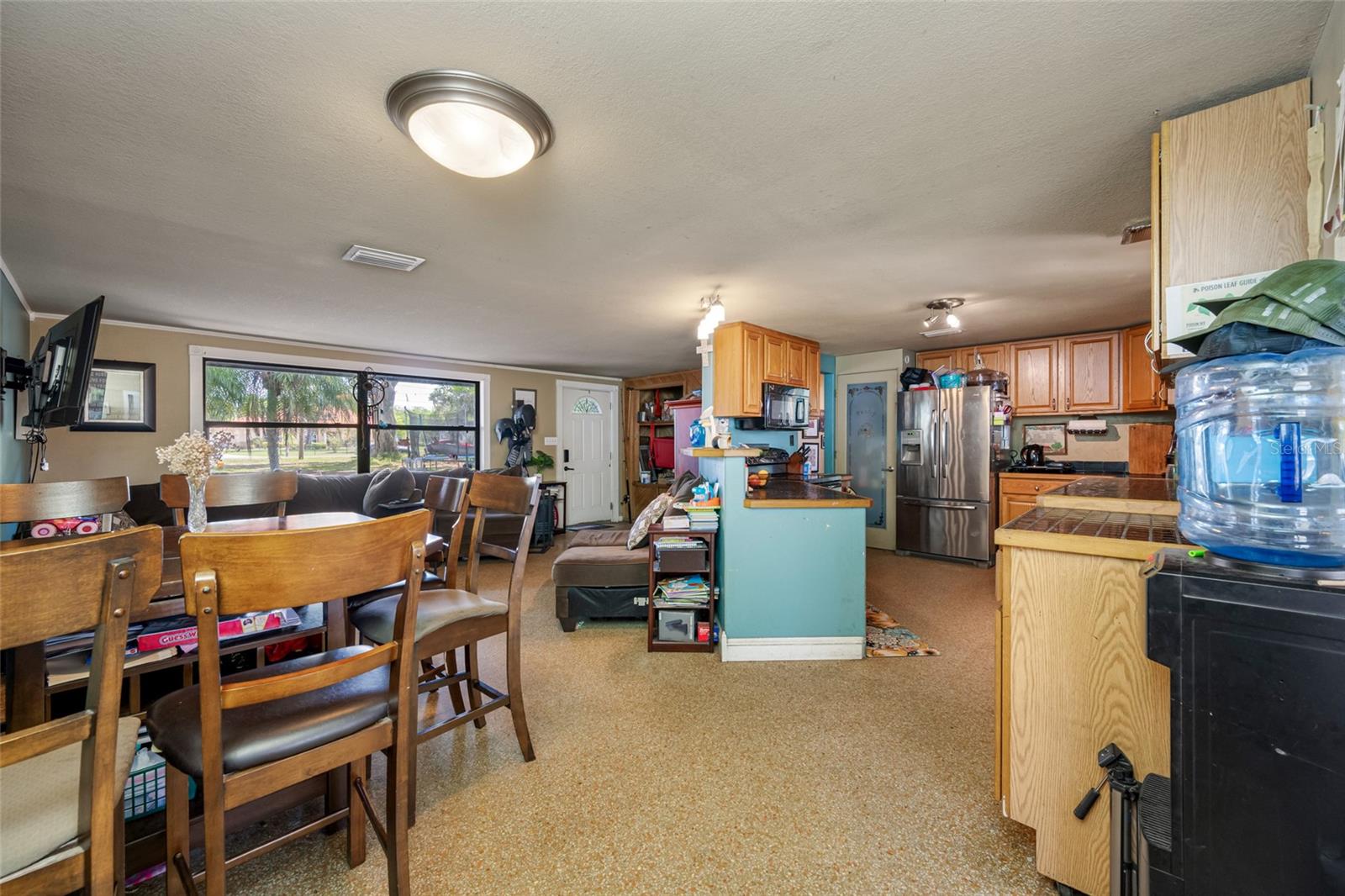 Listing photo id 19 for 19202 Rogers Road