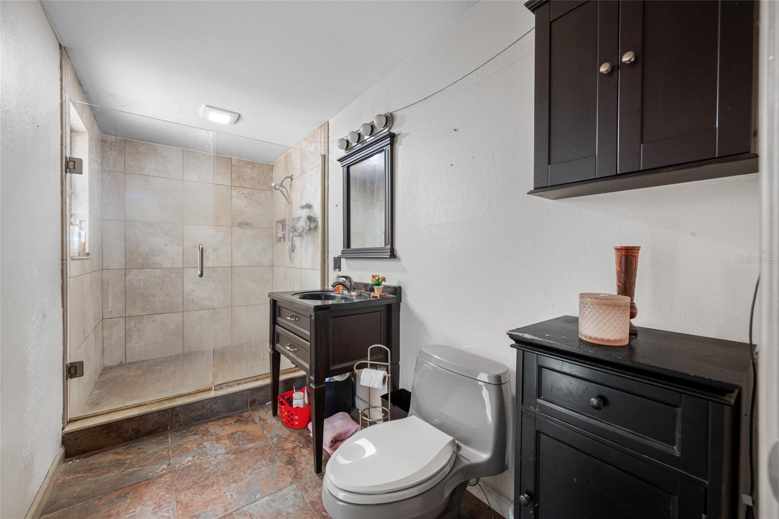 Listing photo id 30 for 19202 Rogers Road