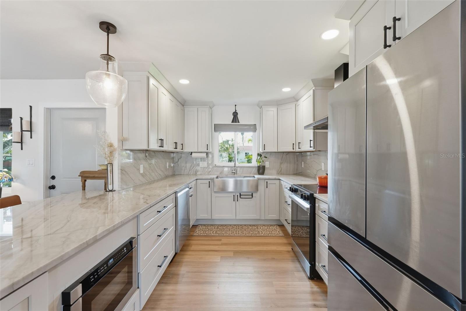 Image 10 of 45 For 9571 Sun Isle Drive Ne