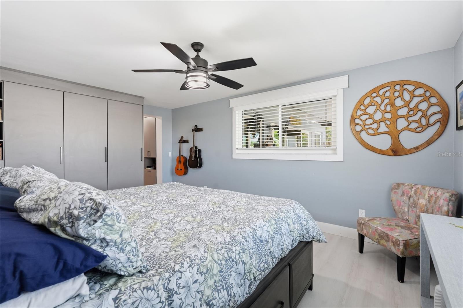 Image 22 of 45 For 9571 Sun Isle Drive Ne