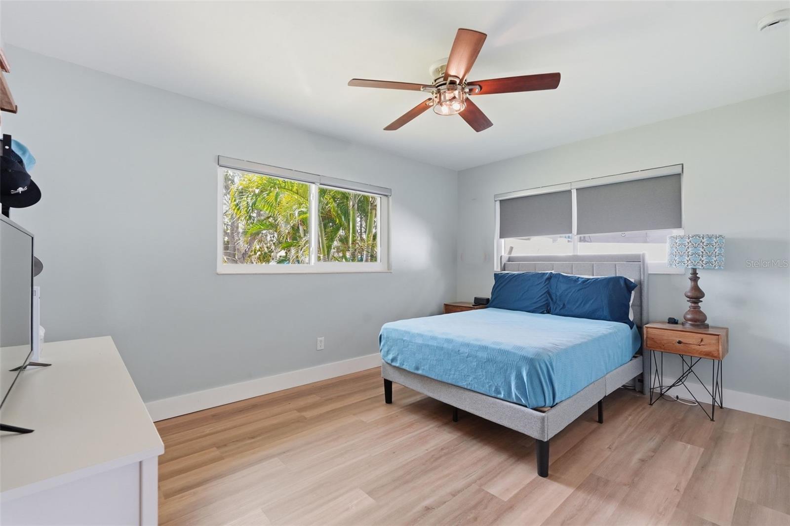 Image 25 of 45 For 9571 Sun Isle Drive Ne