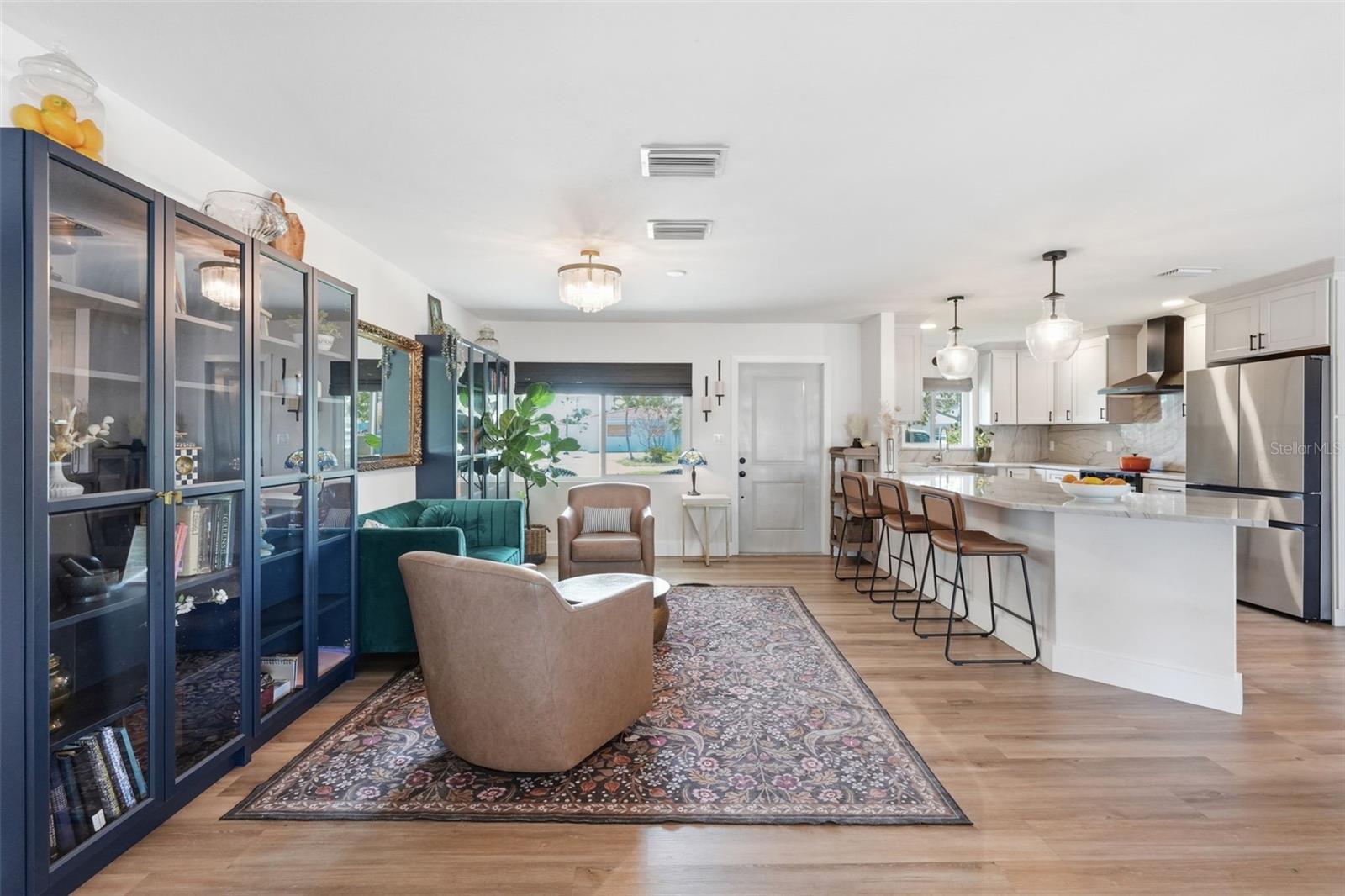 Image 5 of 45 For 9571 Sun Isle Drive Ne