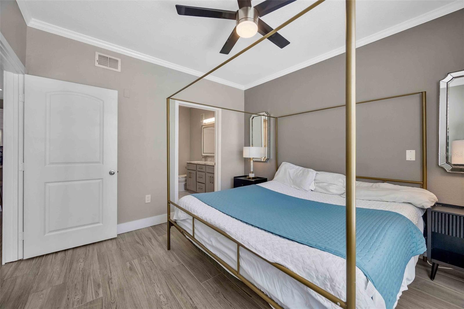 Image 20 of 41 For 4221 Spruce Street 2217