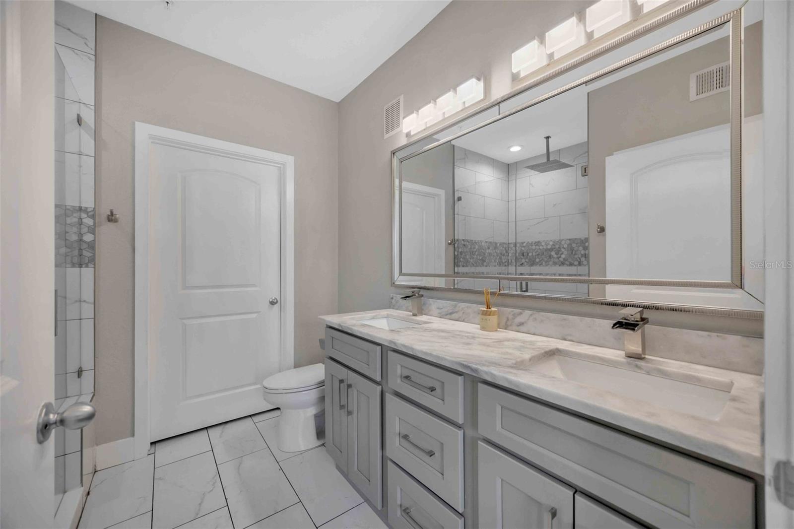 Image 22 of 41 For 4221 Spruce Street 2217