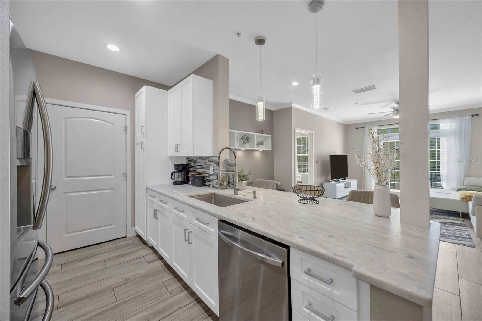 Image 9 of 41 For 4221 Spruce Street 2217