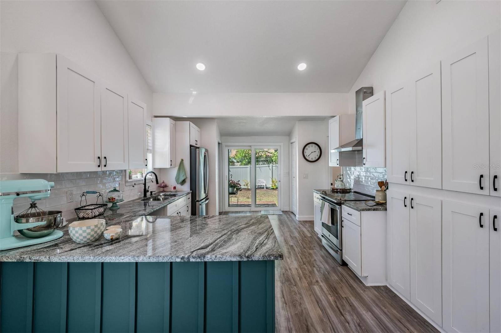 Image 18 of 46 For 1875 Michigan Avenue Ne