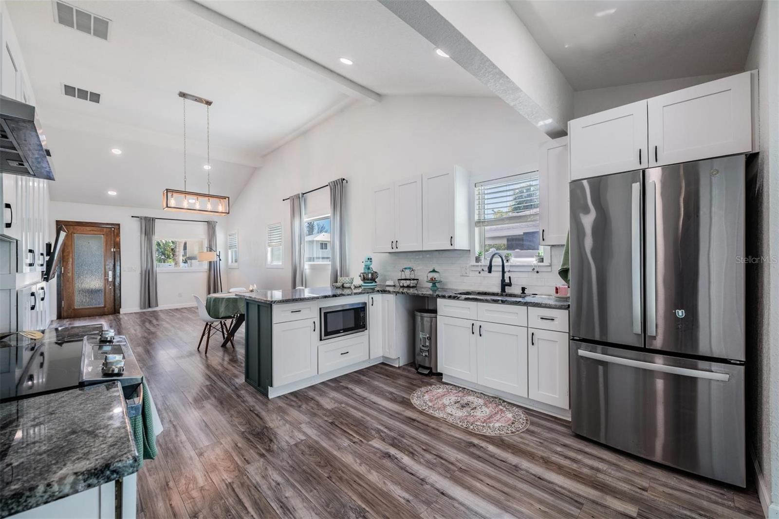 Image 19 of 46 For 1875 Michigan Avenue Ne