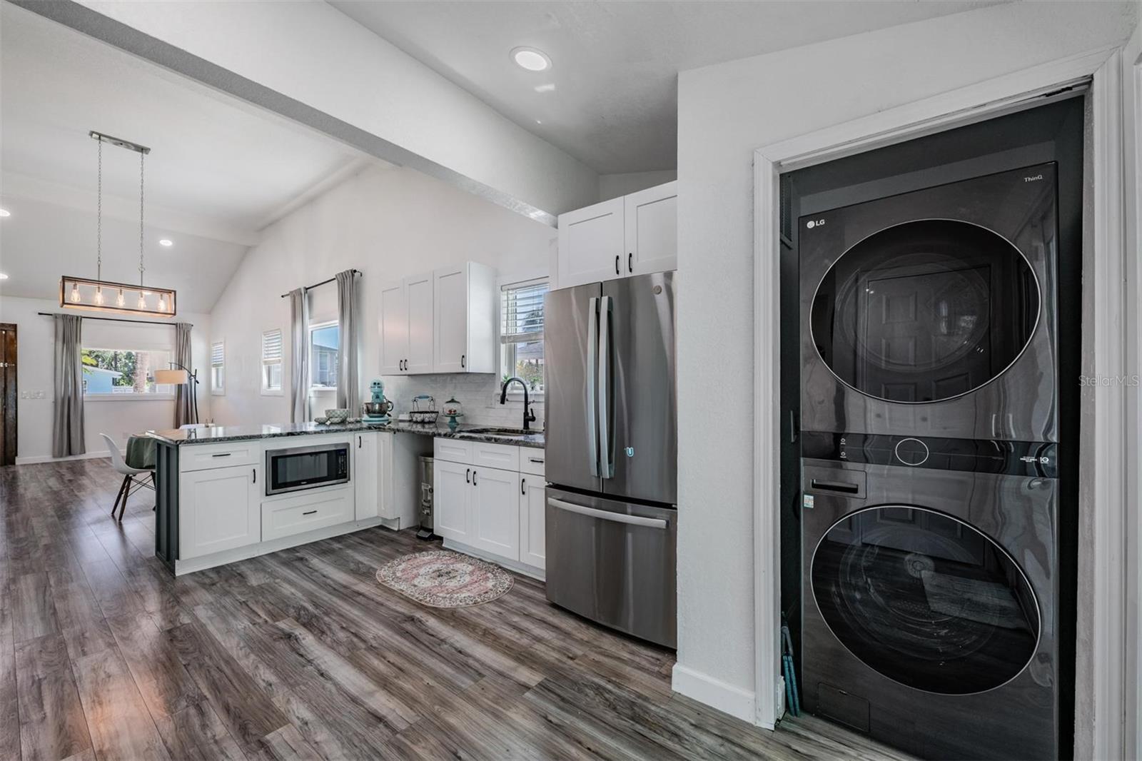 Image 22 of 46 For 1875 Michigan Avenue Ne